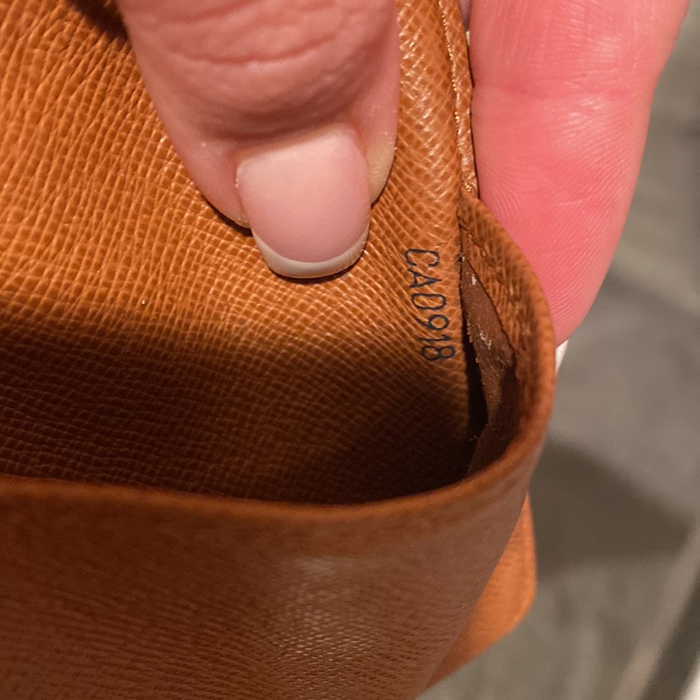 Louis Vuitton Cover Planner - Picture 8 of 8